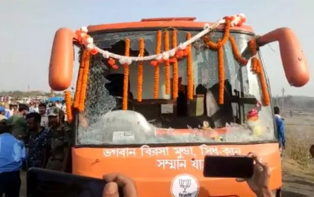 ପଶ୍ଚିମବଙ୍ଗର ପୁରୁଲିଆରେ ବିଜେପିର ରଥଯାତ୍ରାରେ ସାମିଲ ହୋଇଥିବା ବସ ଭଙ୍ଗାକୁ ନେଇ ଟିଏମସିକୁ ଦାୟୀ କଲା ବିଜେପି