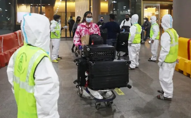 କରୋନା ଟିକା ନେଇଥିଲେ ମୁମ୍ବାଇକୁ ବିଦେଶରୁ ଆସୁଥିବା ଯାତ୍ରୀଙ୍କୁ ସଙ୍ଗରୋଧରେ ରହିବାକୁ ପଡ଼ିବ ନାହିଁ