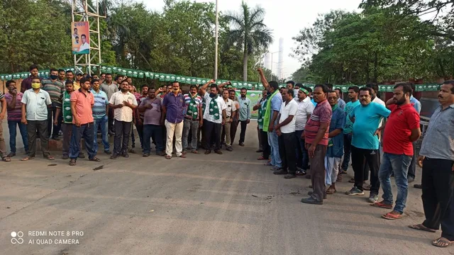 ଟିଟିପିଏସ ବନ୍ଦ ପ୍ରତିବାଦରେ ବିଜେଡି ପକ୍ଷରୁ ତାଳଚେର ଓ ପାଲଲହଡା ନିର୍ବାଚନମଣ୍ଡଳୀର ବିଭିନ୍ନସ୍ଥାନରେ ବନ୍ଦ ପାଳନ