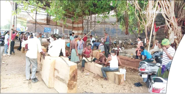 ଆଗେଇ ଚାଲିଛି ନିର୍ମାଣ କାମ, ଗଡ଼ିବ ତ ରୁକୁଣା ରଥ?