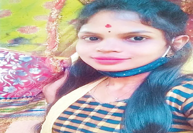 ଦାରିଦ୍ର୍ୟ ଯୋଗୁଁ ଜୀବନ ହାରିଲେ ଯୁବତୀ: ବର୍ଷ ବର୍ଷ ଧରି ଚିକିତ୍ସା ପରେ ବି ସୁସ୍ଥ ହେଉ ନ ଥିଲେ, ପରିବାରର ଦୁଃଖ ସହି ପାରୁ ନ ଥିଲେ