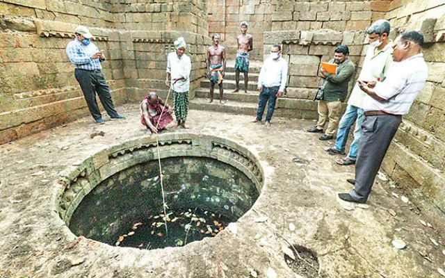 ଜଙ୍ଗଲରୁ ଠାବ ହେଲା ୮୦୦ ବର୍ଷର କୂଅ