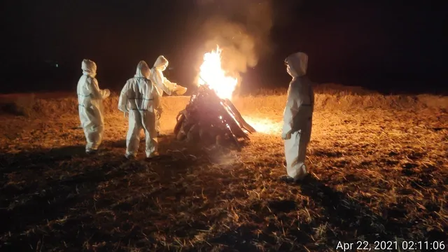 କରୋନା କାରୁଣ୍ୟ: ମରିଯାଇଛି ମାନବିକତା, ୫ ଦିନ ଭିତରେ ଚାଲିଗଲେ ବାପ-ପୁଅ