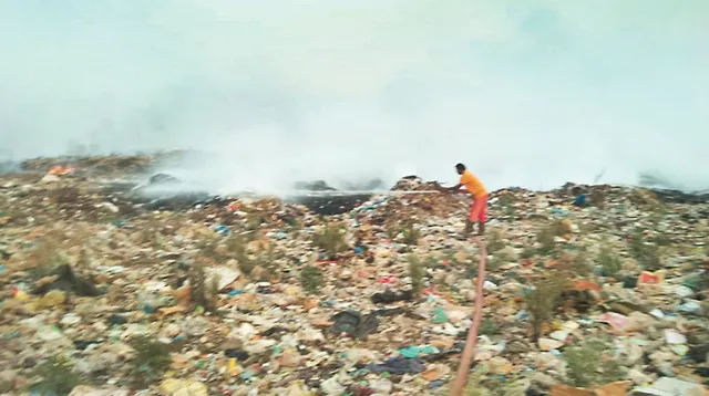 ଜଳୁଛି ଭୁଆସୁଣୀ ଡମ୍ପିଂୟାର୍ଡ