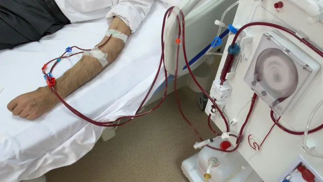 ଜିଲ୍ଲା ମୁଖ୍ୟ ଚିକିତ୍ସାଳୟରେ ପାଣି ନାହିଁ, ପଡ଼ି ଉଠି ଚାଲିଛି ଡାଇଲିସିସ୍‌ କେନ୍ଦ୍ର