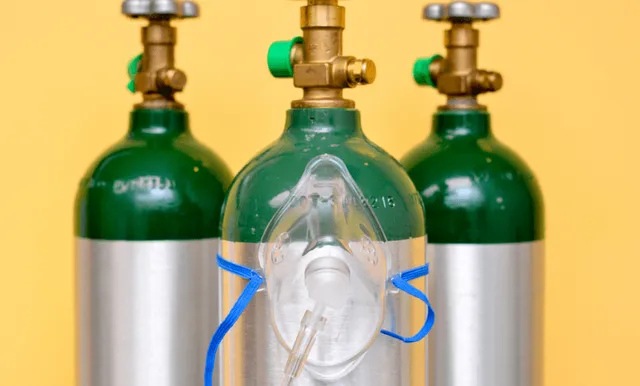 ବିଦେଶରୁ ମେଡିକାଲ୍‌ ଅକ୍ସିଜେନ୍‌ ଆମଦାନୀ କରିବେ ସରକାର