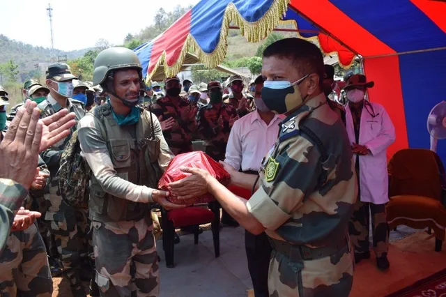 ବିଏସ୍ଏ‌ଫ ଆଇଜିଙ୍କ ମାଲକାନଗିରି ଗସ୍ତ ବିଭିନ୍ନ ବିଏସଏଫ କ୍ୟାମ୍ପ ପରିଦର୍ଶନ