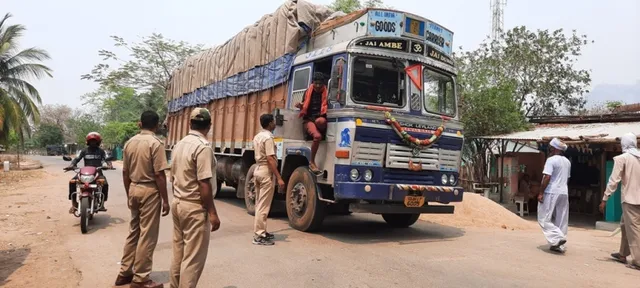 ମାଲକାନଗିରିରେ କରୋନା କଟକଣା ବଢିଲା: ୫ରୁ ପୁଣି କର୍ଫ୍ୟୁ ଆରମ୍ଭ, ପୁଲିସ ଓ ପ୍ରଶାସନର ଯାଞ୍ଚ କଡାକଡି