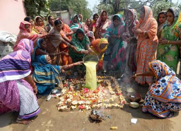 ଚଇତି-ମଙ୍ଗଳବାରର ପନ୍ଥେଇ-ପୂଜା