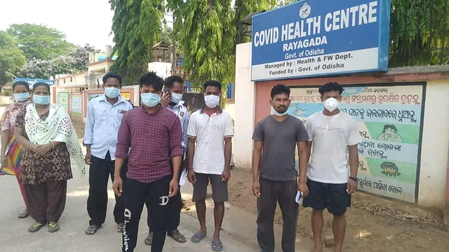 ପ୍ରୋତ୍ସାହନ ରାଶି ଦାବିରେ କୋଭିଡ଼୍ ହସପିଟାଲ୍ କର୍ମଚାରୀଙ୍କ ଆନ୍ଦୋଳନ