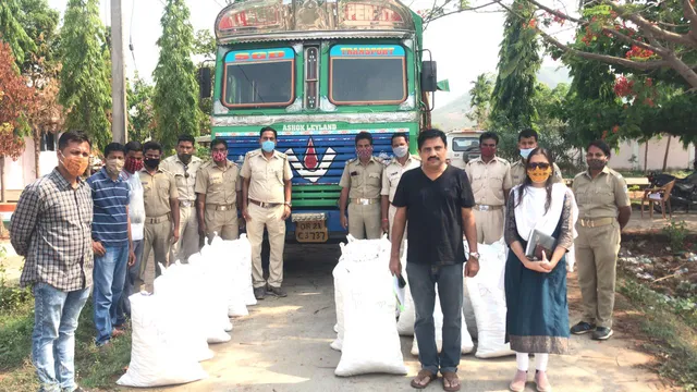 ୪ କ୍ବିଣ୍ଟାଲ୍ ଗଞ୍ଜେଇ ସହ ଟ୍ରକ ଜବତ