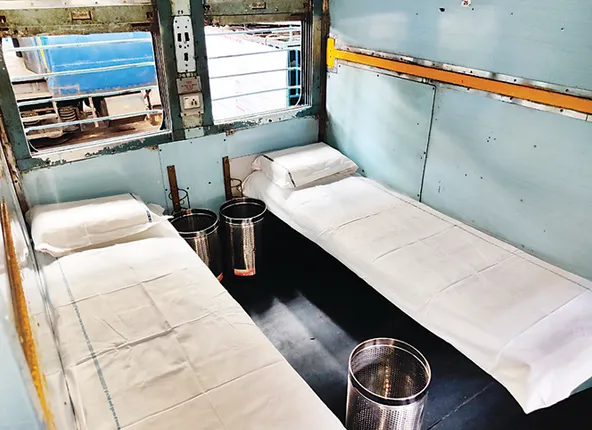 କୋଭିଡ୍‌ ମୁକାବିଲାରେ ପୂର୍ବତଟ ରେଳପଥ: ୫ଟି ସ୍ଥାନରେ କୋଭିଡ୍‌ କେୟାର କୋଚ୍‌