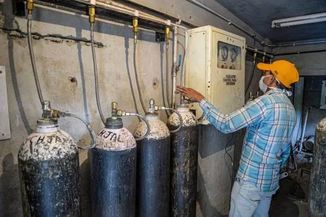 ଅମ୍ଳଜାନ ସଙ୍କଟକୁ ନେଇ କେନ୍ଦ୍ରକୁ ଅଦାଲତ ଅବମାନନା ଚେତାବନୀ ଦେଲେ ଦିଲ୍ଲୀ ହାଇକୋର୍ଟ