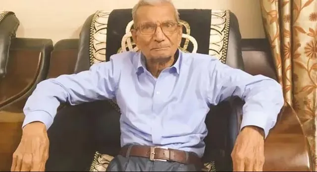 ‘ମୁଁ ଜୀବନ ବଞ୍ଚି ସାରିଛି , ସେ ଚାଲିଗଲେ ତାଙ୍କ ପିଲା ଅନାଥ ହୋଇଯିବେ’, ଏହା କହି ହସ୍ପିଟାଲରେ ନିଜେ ଭର୍ତ୍ତି ହୋଇଥିବା ବେଡ ଛାଡ଼ି ଦେଲେ ବୃଦ୍ଧ