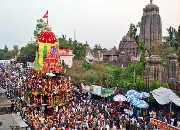 କୋଭିଡ ନିୟମ ମାନି ବିନା ଭକ୍ତରେ, ଅଳ୍ପ ସେବାୟତଙ୍କୁ ନେଇ ହୋଇପାରେ ରୁକୁଣା ରଥ ଯାତ୍ରା