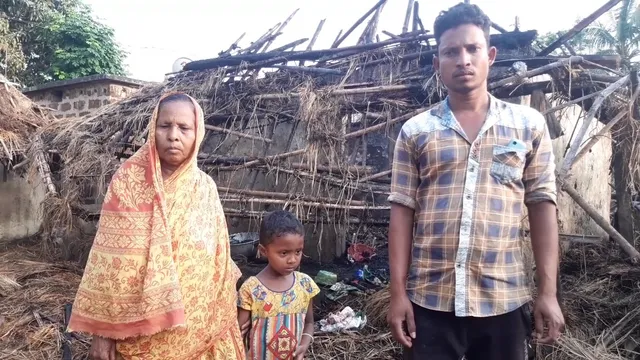 ୩ ବଖରା ଜଳିଗଲା