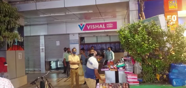 କରୋନାକୁ ନେଇ ତତ୍ପର ହେଲା ବିଏମସି, ବିଶାଳ ମେଗାମାର୍ଟ ସିଲ୍