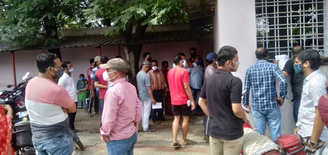 କରୋନା ପରୀକ୍ଷା ପାଇଁ ଆସି ଫେରୁଛନ୍ତି ରୋଗୀ, ଟିଟିଲାଗଡ଼ ଡାକ୍ତରଖାନାରେ ଉତ୍ତେଜନା