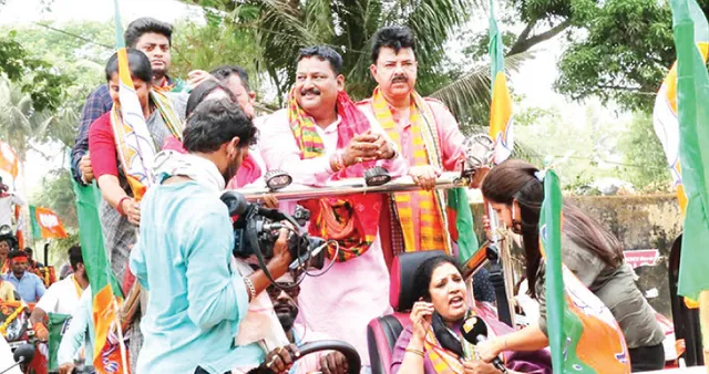 ପିପିଲି ଉପନିର୍ବାଚନ: ​କଂଗ୍ରେସ ଭୋଟ ଉପରେ ଆଖି, ଟାକି ବସିଛନ୍ତି ବିଜେଡି-ବିଜେପି