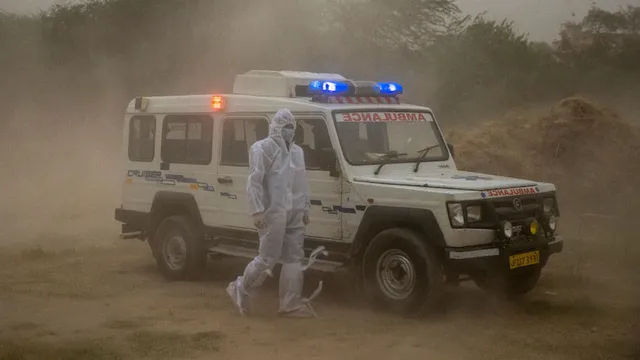 ୨୪ ଘଣ୍ଟାରେ ଭାରତରେ ରେକର୍ଡ ସଂଖ୍ୟକ ୨,୬୧,୫୦୦ ନୂଆ କୋଭିଡ୍‌ -୧୯ ଆକ୍ରାନ୍ତ ଚିହ୍ନଟ