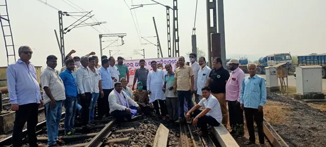 ଟିଟିପିଏସ ବନ୍ଦ ପ୍ରତିବାଦରେ ଅନୁଗୁଳର ବିଭିନ୍ନ ସ୍ଥାନରେ କ୍ରିୟାନୁଷ୍ଠାନ କମିଟି ପକ୍ଷରୁ ଅର୍ଥନୈତିକ ଅବରୋଧ