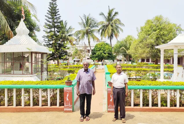 ପାର୍କର ଭ୍ରମ ସୃଷ୍ଟି କରୁଛି ବିଦ୍ୟାଳୟ: ବରପୁତ୍ରଙ୍କ ପ୍ରତିମୂର୍ତ୍ତି, ଫୁଲ ବଗିଚା, ପ୍ରଧାନଶିକ୍ଷକଙ୍କ ଅବଦାନ ଅତୁଳନୀୟ