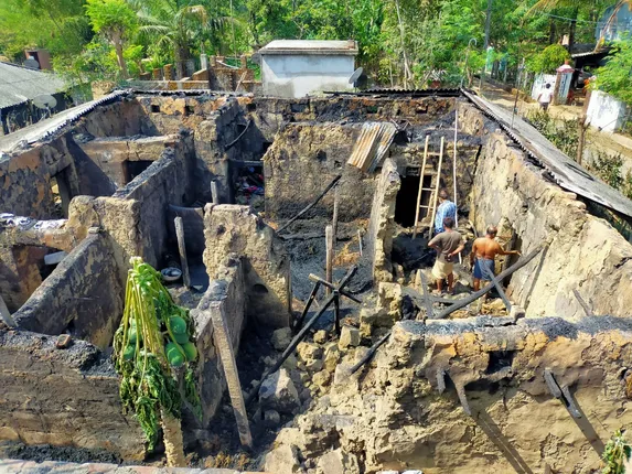 ଗ୍ୟାସଟାଙ୍କି ଫାଟି ଜଳିଗଲା ଘର