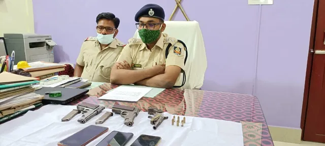 ମାଉଜର ବ୍ୟବସାୟର ଚେର ଅନ୍ତଃରାଜ୍ୟରୁ ଲମ୍ବିଛି: ସବୁଜ ଜହର ବ୍ୟବସାୟ ସହ ଲିଙ୍କ