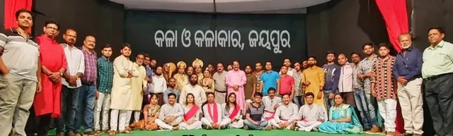 ଏକା ମଞ୍ଚରେ ତିନୋଟି ନାଟକ ପ୍ରଦର୍ଶନ କରି ଇତିହାସ ସୃଷ୍ଟି କଲେ: ବିଧାୟକ