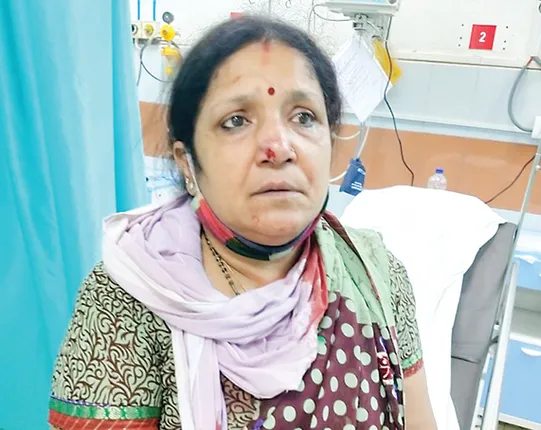 ଅଧ୍ୟାପିକାଙ୍କଠାରୁ ଲୁଟିନେଲେ କାନଫୁଲ, ମୋବାଇଲ୍‌, ଟଙ୍କା