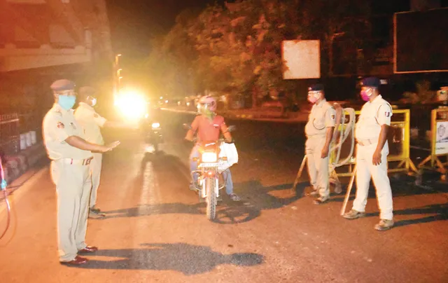 ଆରମ୍ଭ ହେଲା ନାଇଟ୍‌ କର୍ଫ୍ୟୁ: ସହର ସାରା ନାକାବନ୍ଦୀ