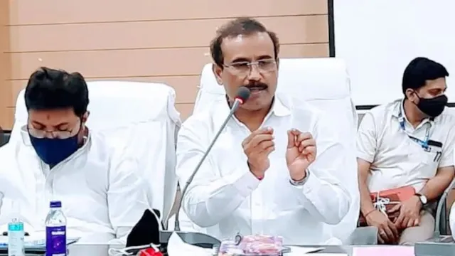 ରାଜ୍ୟରେ ଯଥେଷ୍ଟ କୋଭିଡ୍‌-୧୯ ଟିକା ନାହିଁ: ମହାରାଷ୍ଟ୍ର ସ୍ୱାସ୍ଥ୍ୟମନ୍ତ୍ରୀ ଟୋପେ