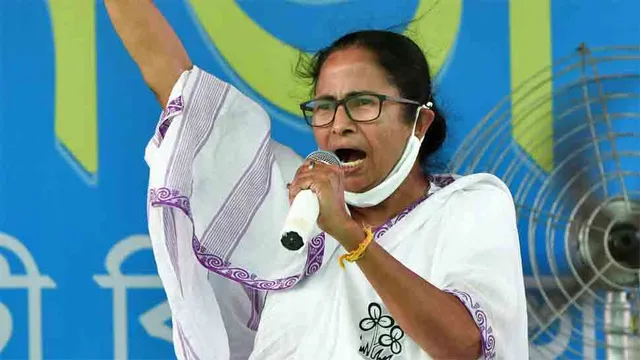 ଦୁଇଟି ନିର୍ବାଚନ ରାଲି ବାତିଲ କଲେ ମମତା ବାନାର୍ଜୀ, ଚତୁର୍ଥ ଦିନ କୁଚ୍‌ ବିହାର ଗସ୍ତ କରିବେ