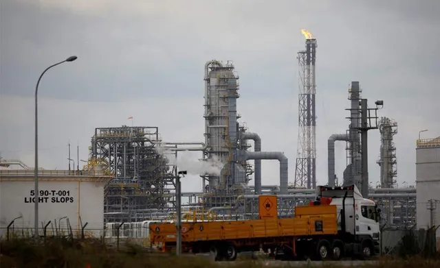 ରିଲାଏନ୍ସ ଇଣ୍ଡଷ୍ଟ୍ରିଜ୍ ପକ୍ଷରୁ ୩ଟି ରାଜ୍ୟ ଓ କେନ୍ଦ୍ର ଶାସିତ ଅଂଚଳକୁ ଦୈନିକ ୭୦୦ ଟନ୍ ଅକ୍ସିଜେନ୍ ଯୋଗାଣ