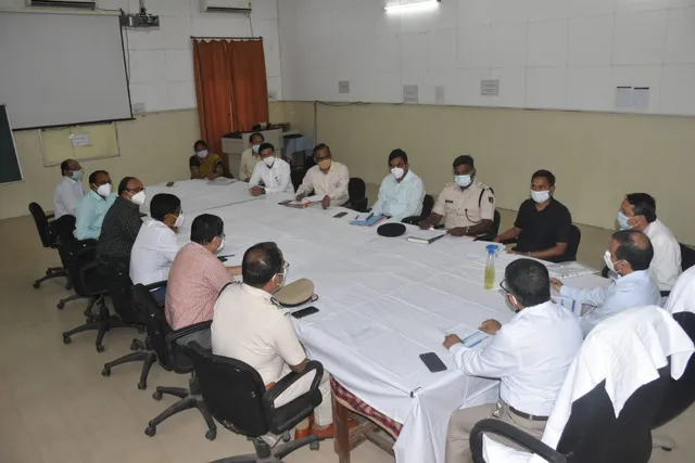 ମୁଖ୍ୟ ସଚିବ ଓ ସ୍ବାସ୍ଥ୍ୟ ବିଭାଗ ଅତିରିକ୍ତ ମୁଖ୍ୟ ସଚିବଙ୍କ ସମ୍ବଲପୁର ଗସ୍ତ, ‘ଭିମ୍‌ସାର୍’‌ରେ ହେବ ଦ୍ବିତୀୟ କୋଭିଡ୍ ହସ୍ପିଟାଲ୍‌