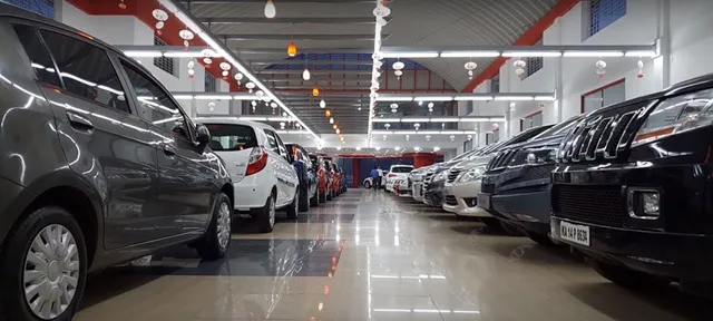 ଚୁପ୍‌ ବସିଛି ପରିବହନ ବିଭାଗ, ଗ୍ରାହକଙ୍କୁ ଲୁଟୁଛନ୍ତି ଗାଡ଼ି ସୋ’ରୁମ୍‌ ମାଲିକ