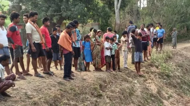 ଶୁଖି ଆସୁଥିବା ପୋଖରୀରୁ ମହିଳାଙ୍କ କଙ୍କାଳ ଉଦ୍ଧାର, ହତ୍ୟା ସନ୍ଦେହ