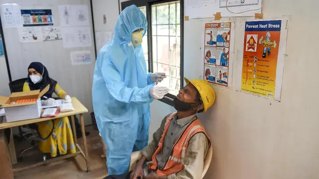 ସୁରତ ସ୍ଥିତି ସଙ୍ଗିନ: ଶଯ୍ୟା ନାହିଁ, ଶ୍ମଶାନରେ ଜାଗା ମିଳୁନି; ୧୦ ଦିନରେ ମଲେଣି ୧୨ ଓଡ଼ିଆ