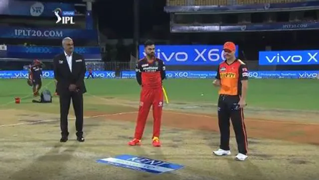 ଆଇପିଏଲ : ଟସ ଜିତି ବୋଲିଂ ନିଷ୍ପତ୍ତି ନେଲା ହାଇଦ୍ରାବାଦ