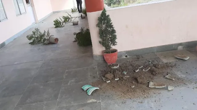 ନୟାଗଡ଼ ଷ୍ଟେସନ୍‌ରେ ଭଙ୍ଗାରୁଜା କରିବା ସହ ଷ୍ଟେସନ୍‌ ମ୍ୟାନେଜର୍‌ଙ୍କ ମୁଣ୍ଡ ଫଟାଇ ଦେଲେ ଦଳେ ମଦ୍ୟପ