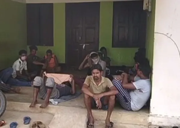 ୭ ଗୋରୁ ବୋଝେଇ ପିକ୍‌ଅପ୍ ଜବତ, ୧୭ ଗିରଫ