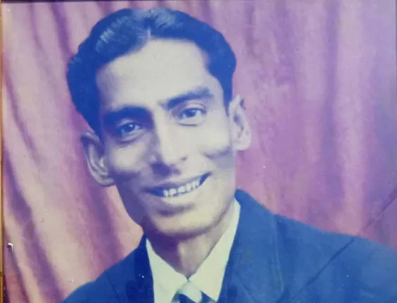 ମ‌ନେପଡ଼ନ୍ତି ଗୋଲକ ସାମଲ