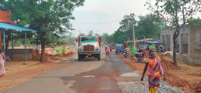 ସଂକ୍ରମଣ ବଢ଼ାଇବ ଝାଡ଼ଖଣ୍ଡକୁ ଗଳାବାଟ, ୧୨ରୁ ଅଧିକ ଗଳାବାଟରେ ଲୋକଙ୍କ ଅବାଧ ପ୍ରବେଶ