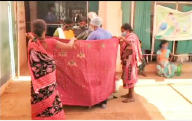 କୋଭିଡ୍‌ ଟେଷ୍ଟ ସେଣ୍ଟରରେ ପୁତ୍ର ସନ୍ତାନ ପ୍ରସବ