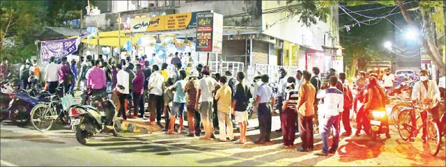 ଲକ୍‌ଡାଉନରେ ଜୋର୍‌ଦାର ଚାଲିବ ଚୋରା ମଦ ବେପାର! ବୋହିନେଲେ ପେଟି ପେଟି ମଦ