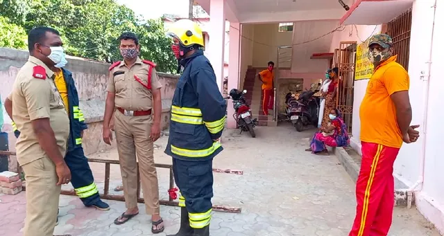 ଭଦ୍ରକ: କୋଭିଡ଼ ୱାର୍ଡ ନିକଟ ଡିଜି ରୁମରେ ଲାଗିଲା ନିଆଁ