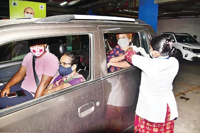 ଆଉ ତିନିଟି ସ୍ଥାନରେ ଆରମ୍ଭ ହେଲା ଡ୍ରାଇଭ୍ ଇନ୍ ଟିକା