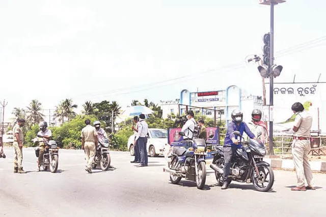 ୫ ଦିନରେ ଧରାପଡ଼ିଲେଣି ୩ ହଜାର ଅମାନିଆ, ତଣ୍ଡ ଗଣିଲେଣି ୩ ଲକ୍ଷ ଟଙ୍କା