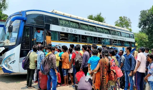 ମୋଟୁ ସୀମା ଦେଇ ଫେରୁଛନ୍ତି ଶତାଧିକ ପ୍ରବାସୀ; ହାଇଦ୍ରାବାଦରୁ ମାଲକାନଗିରି ଆସି ଫସିଗଲେ ଶହ ଶହ ପ୍ରବାସୀ