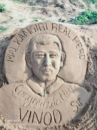 ଆଦିବାସୀ ବାଲୁକା ଶିଳ୍ପୀ ମୁକା କାବାସିଙ୍କ ଅଭିନ୍ନ କଳାକୃତି, ସୋସିଆଲ ମିଡିଆରେ ଭାଇରାଲ